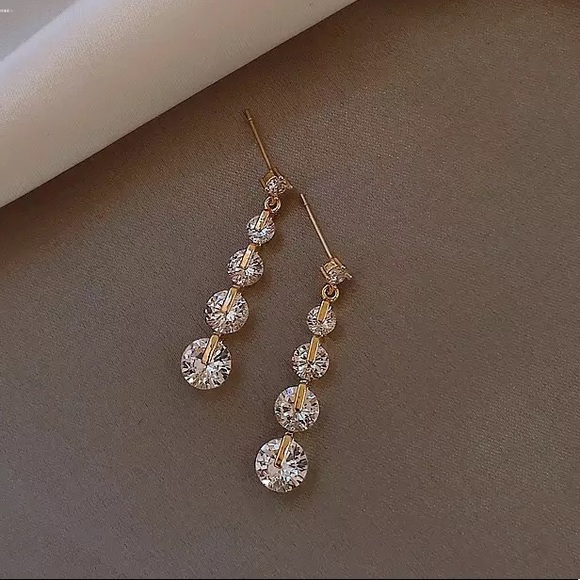 Sterling Silver Elegant Cubic Zirconia Drop Gold Earrings - Picture 5 of 7